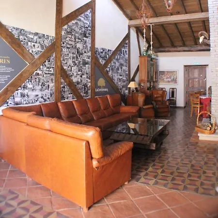 La Centenaria De Alaraz